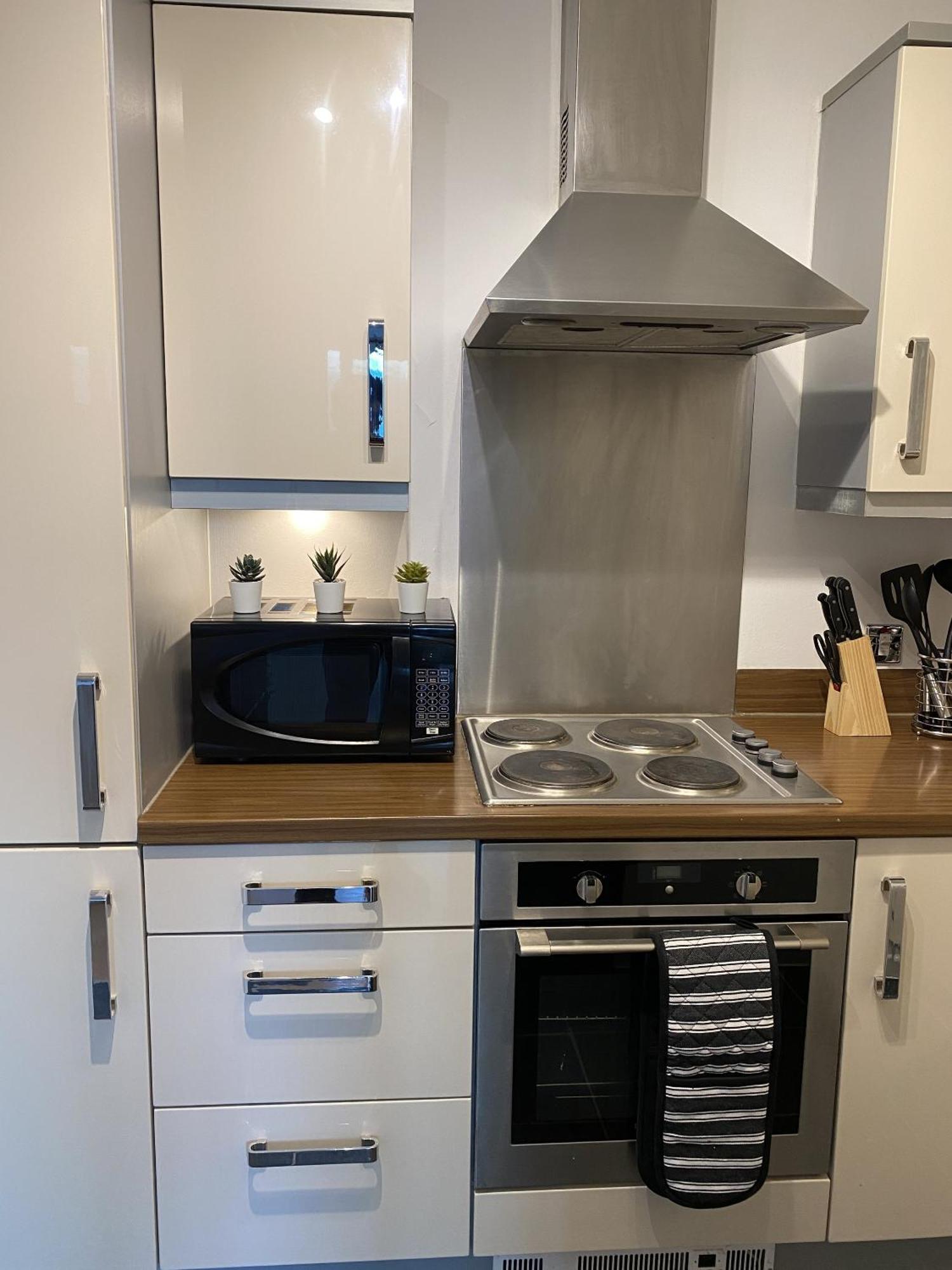 Tailor That Property - Chelsea House Milton Keynes Room photo